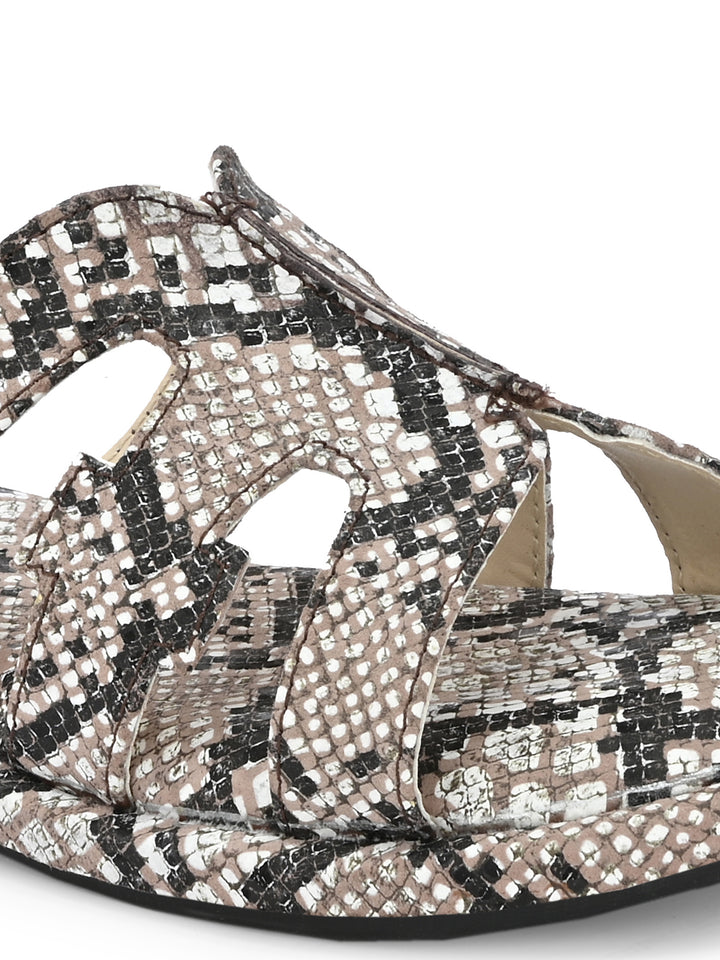 CARLO ROMANO BY WASAN BLACK WHITE COLOR PREMIUM STYLISH WOMEN'S SNAKE PRINTED SLIPPER