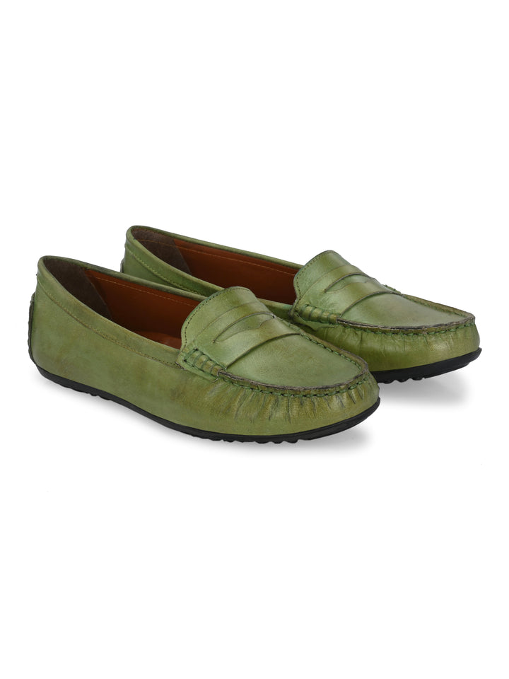 WOMEN LIGHT MOCCASIN SHOE