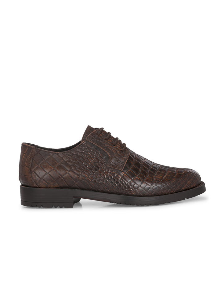 CARLO ROMANO BY WASAN TAN COLOR CROCODILE PRINTED GENUINE LEATHER FORMAL DERBY SHOES FOR MEN