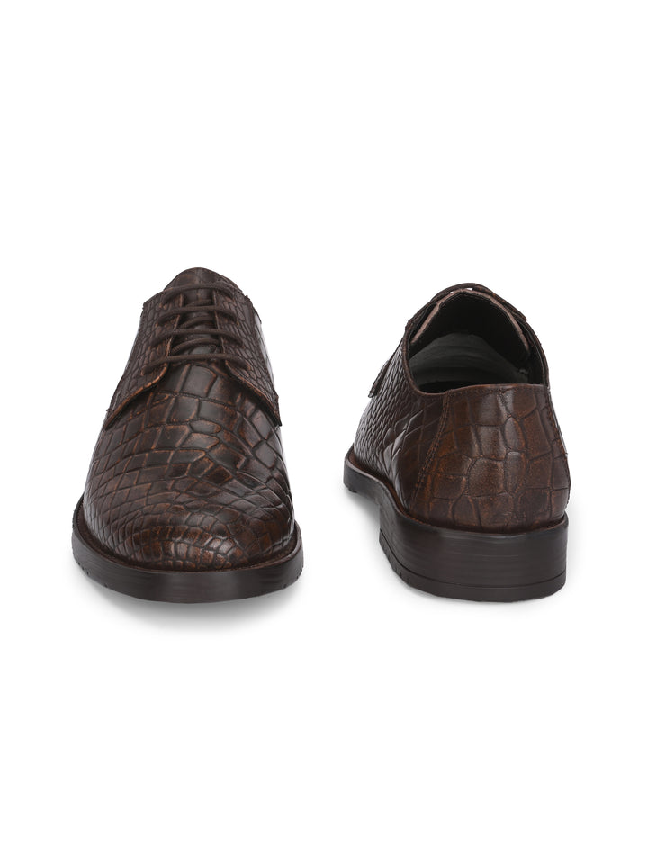 CARLO ROMANO BY WASAN TAN COLOR CROCODILE PRINTED GENUINE LEATHER FORMAL DERBY SHOES FOR MEN