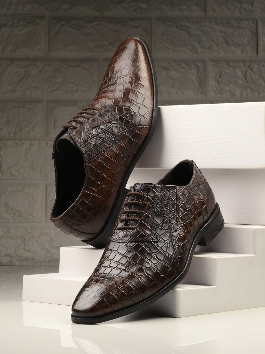 CARLO ROMANO BROWN COLOR PREMIUM RANGE ITALIAN CROCODILE PRINTED LEATHER DERBY FORMAL SHOE FOR MEN