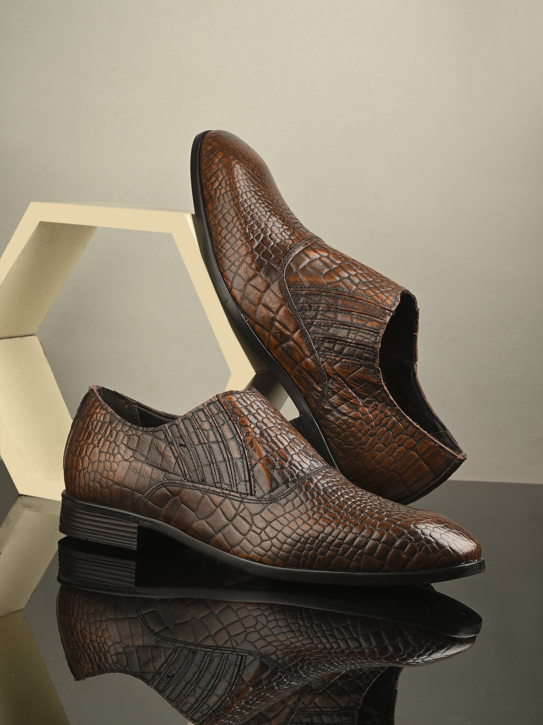 CARLO ROMANO BY WASAN TAN COLOR GENUINE LEATHER CROCO PRINTED MOCCASIN SHOES FOR MEN