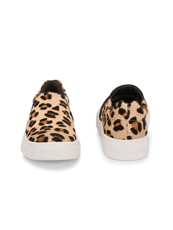 CARLO ROMANO GENUINE LEATHER LEOPARD ANIMAL PRINTED CASUAL SNEAKER FOR WOMEN