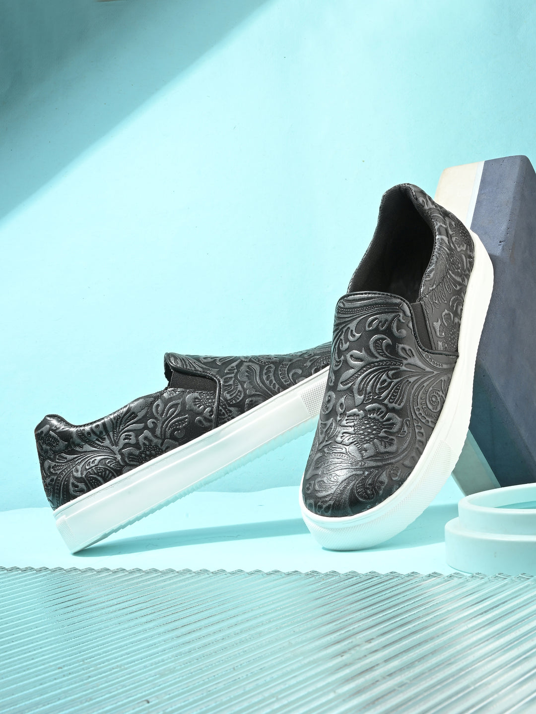 CARLO ROMANO GENUINE LEATHER CASUAL SNEAKER FOR WOMEN