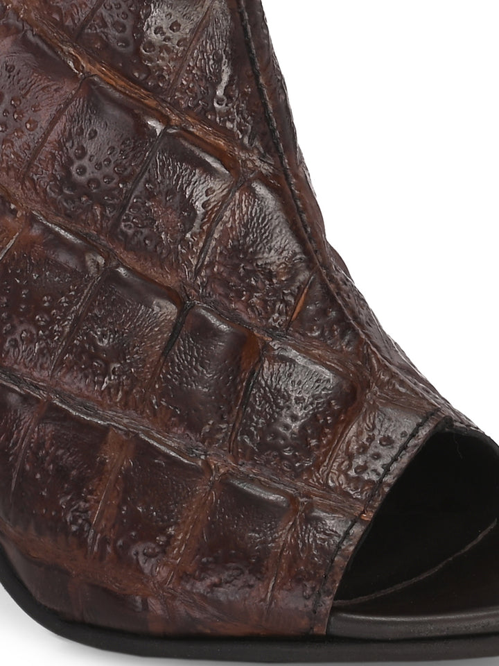 CARLO ROMANO BY WASAN BROWN TAN COLOR PREMIUM ITALIAN CROCO PRINTED LEATHER SANDAL FOR WOMEN