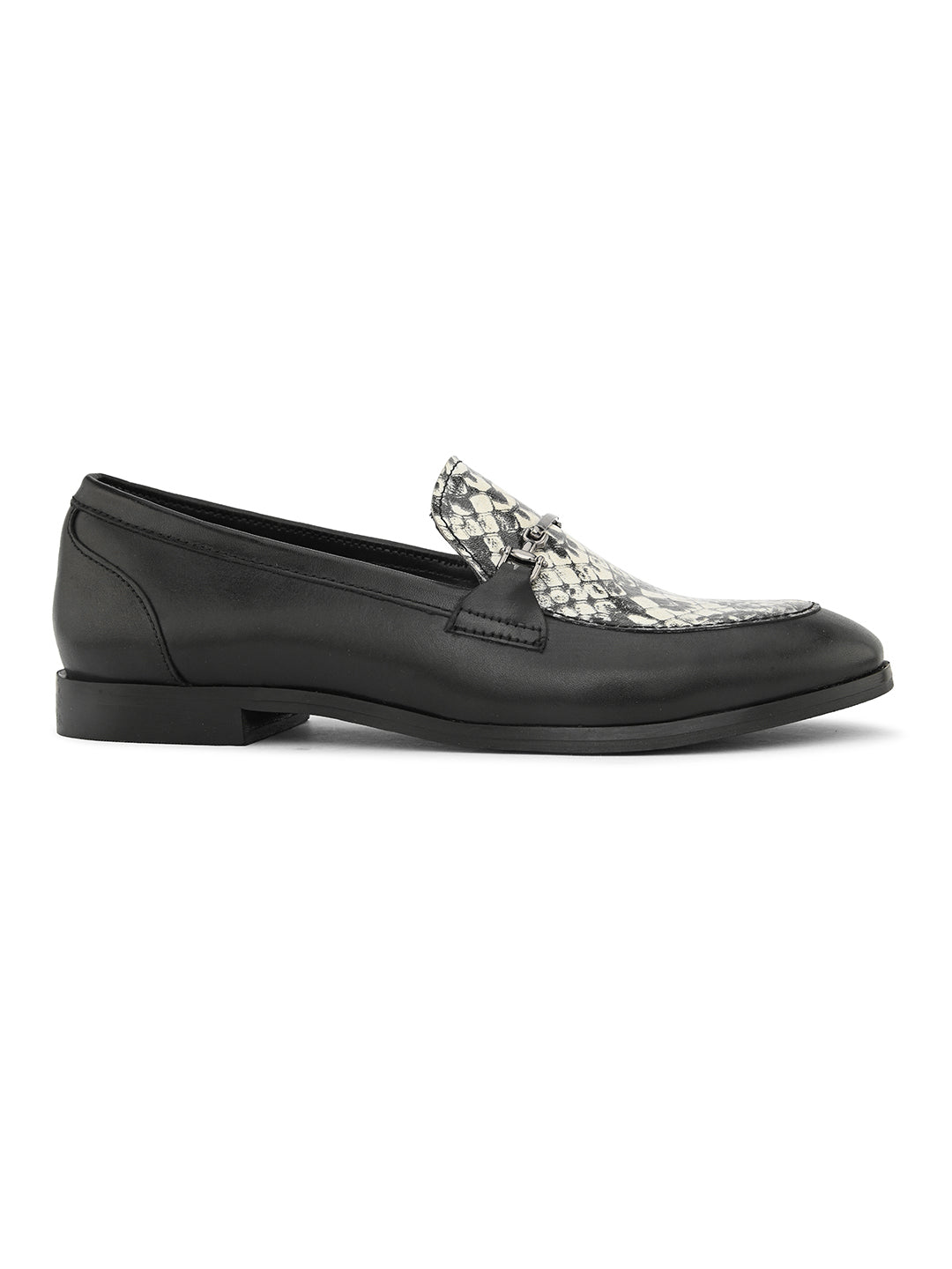 CARLO ROMANO BY WASAN BLACK COLOUR MOCCASIN SHOE FOR WOMEN
