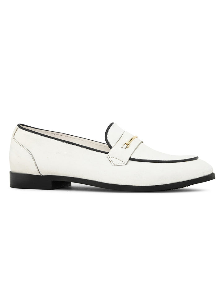 CARLO ROMANO BY WASAN WHITE COLOUR MOCCASIN SHOE FOR WOMEN