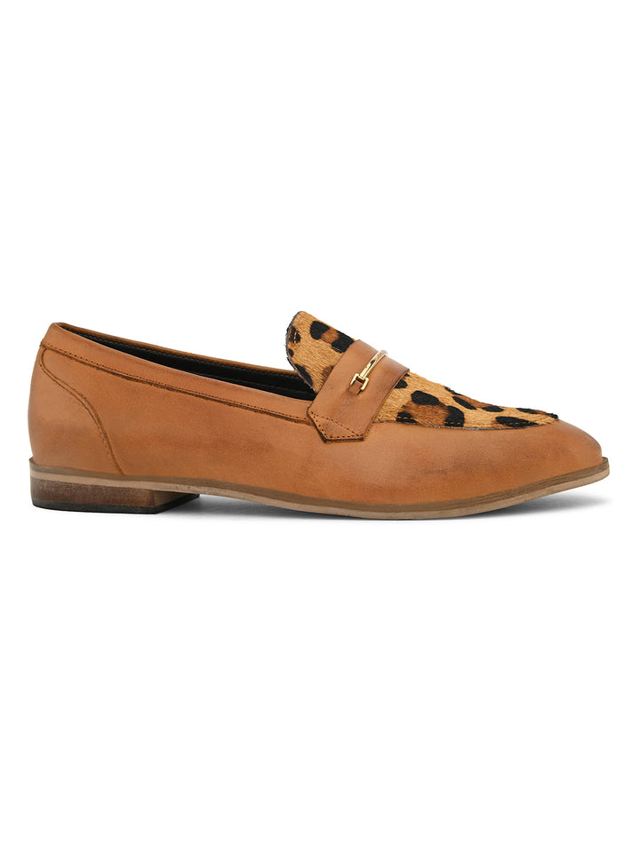 CARLO ROMANO BY WASAN TAN & BROWN COLOUR MOCCASIN SHOE FOR WOMEN