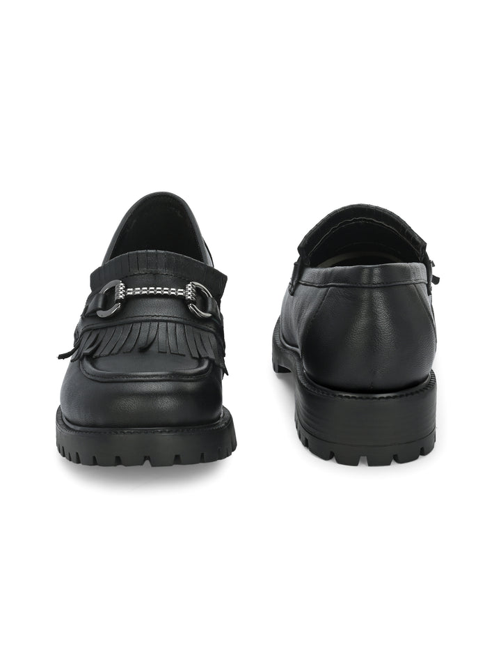 CARLO ROMANO BY WASAN GENUINE LEATHER BLACK COLOUR MOCCASIN FOR  WOMEN