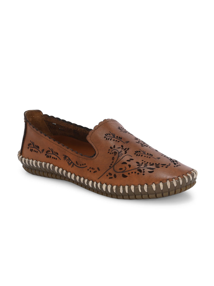 CARLO ROMANO BY WASAN GENUINE LEATHER WITH TEXTURE MOCCASIN SHOES FOR WOMEN