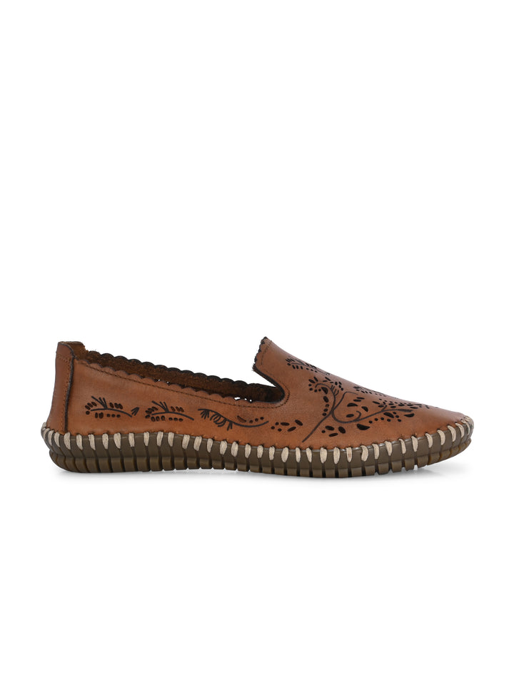 CARLO ROMANO BY WASAN GENUINE LEATHER WITH TEXTURE MOCCASIN SHOES FOR WOMEN