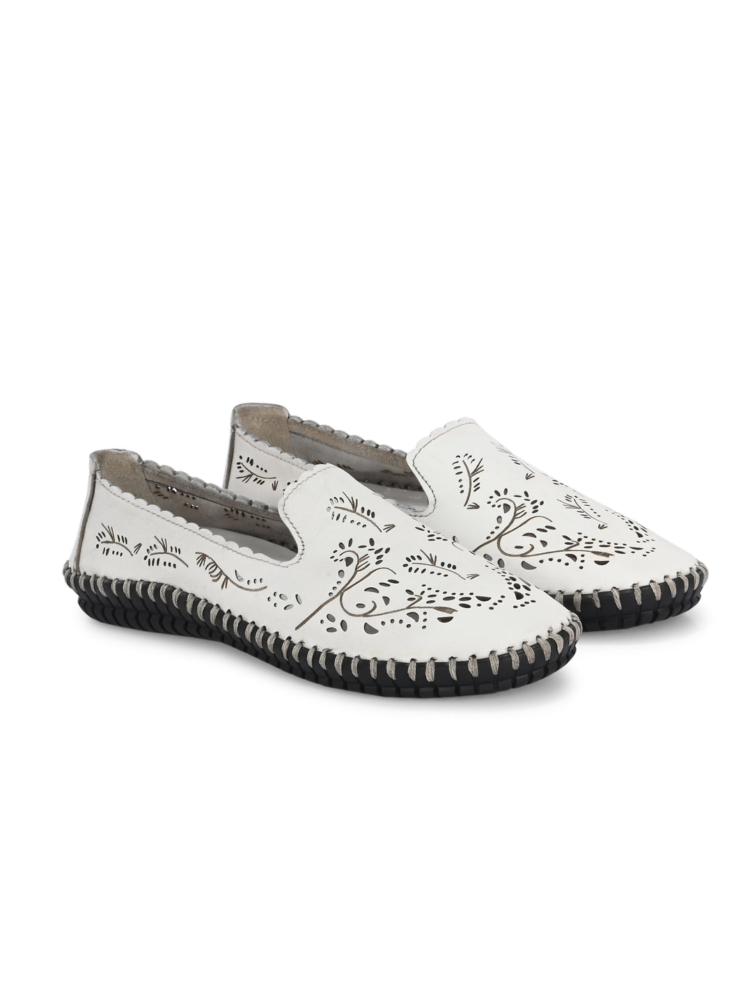 CARLO ROMANO BY WASAN GENUINE LEATHER WITH TEXTURE MOCCASIN SHOES FOR WOMEN