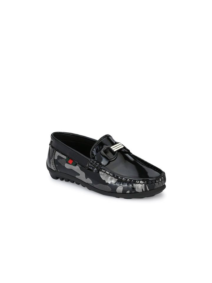 CARLO ROMANO BY WASAN SHOES VEGAN LEATHER PATENT MOCCASSIN KIDS