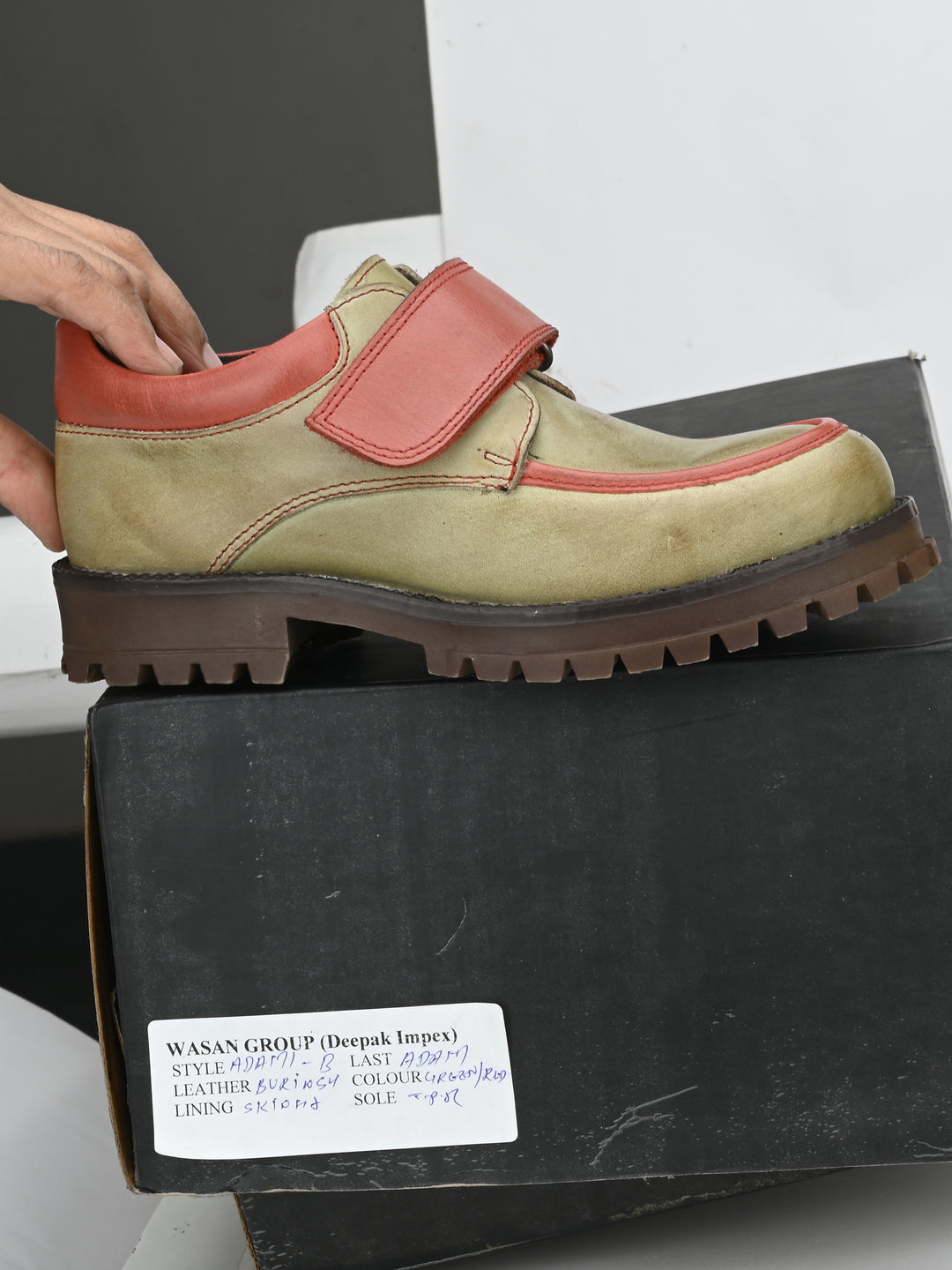 Boys/Girls Burnish Leather Velcro Shoe