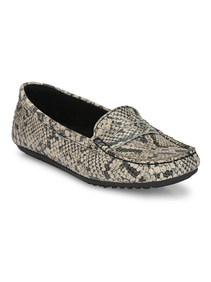 Women's Foil Slip on Casual Loafer Moccasin