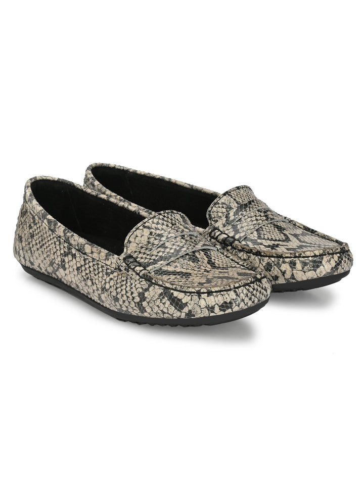 Women's Foil Slip on Casual Loafer Moccasin